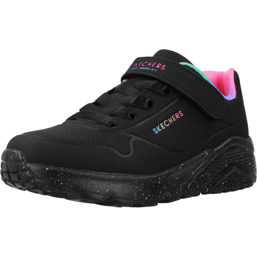 SKECHERS UNO LITE GORE en color NEGRO (1)