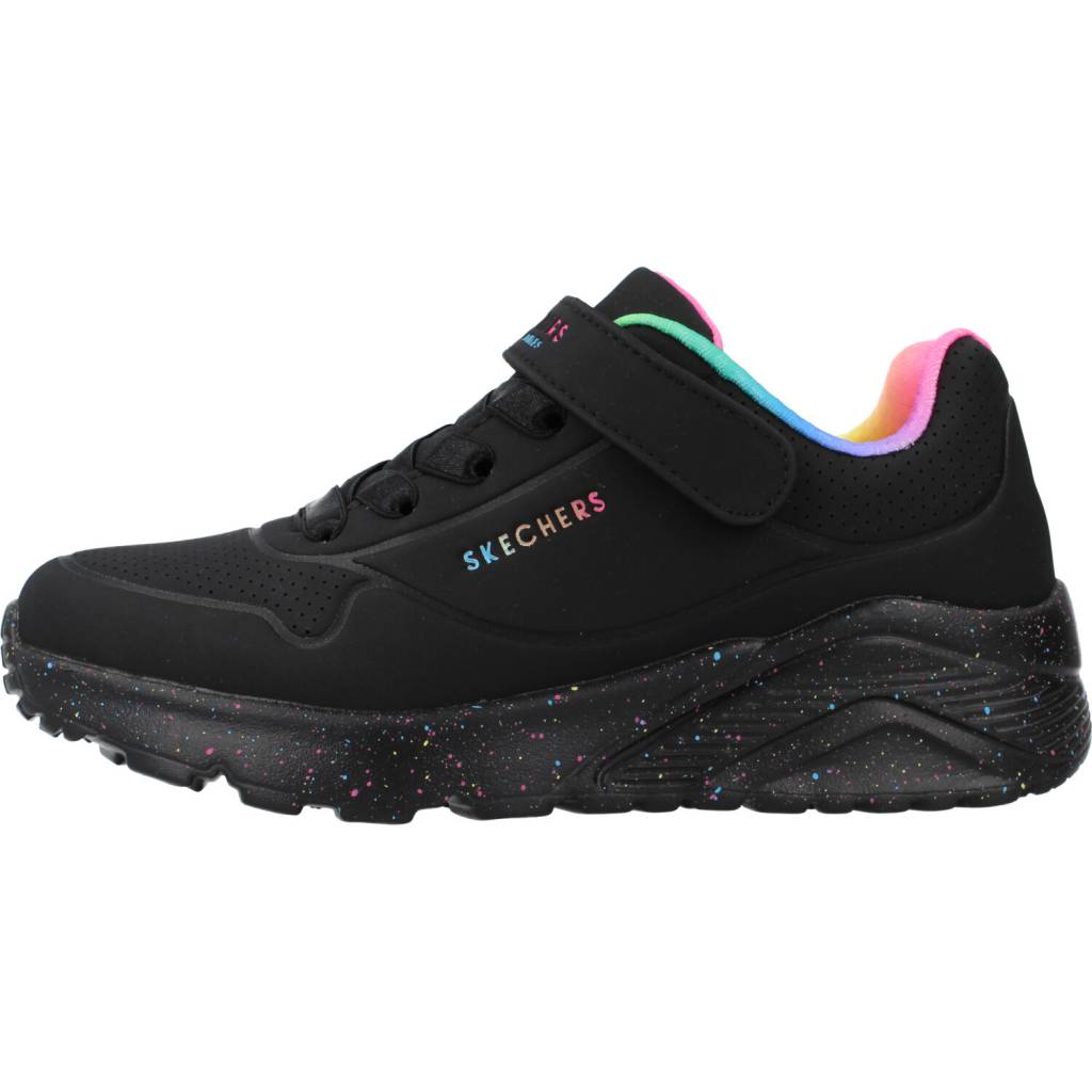 SKECHERS UNO LITE GORE en color NEGRO (2)