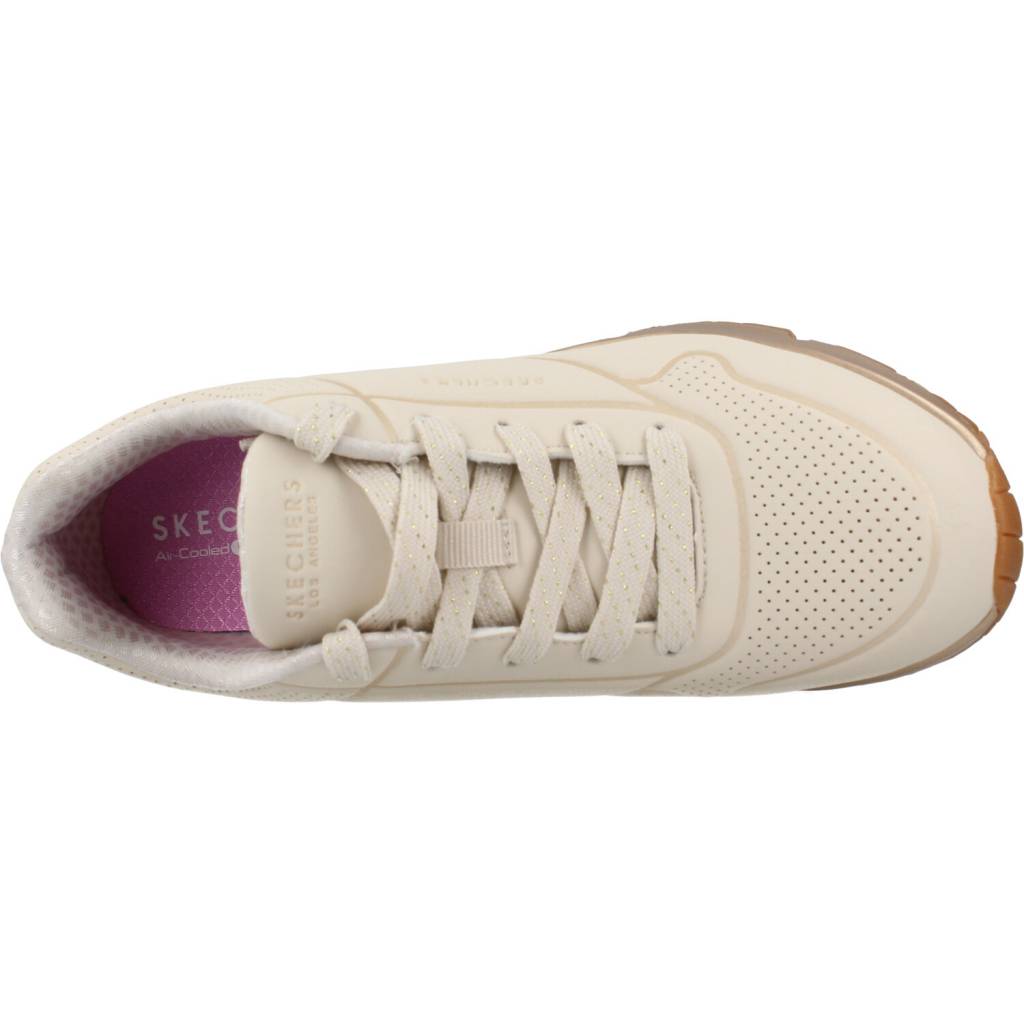 SKECHERS L en color BEIS (7)