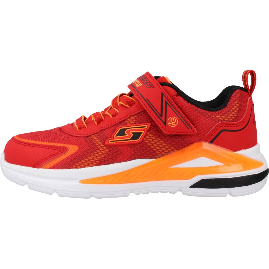SKECHERS TRI-NAMICS en color ROJO (2)