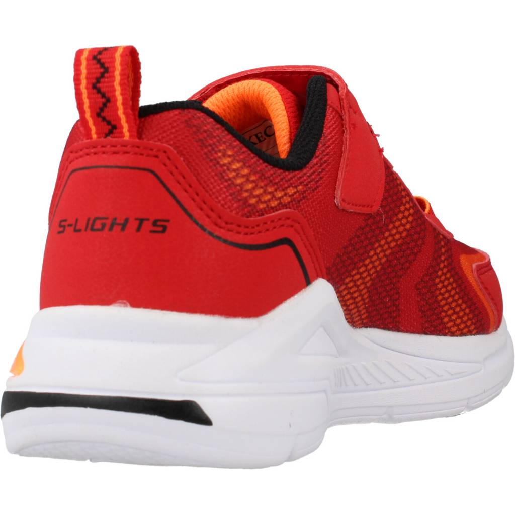 SKECHERS TRI-NAMICS en color ROJO (3)