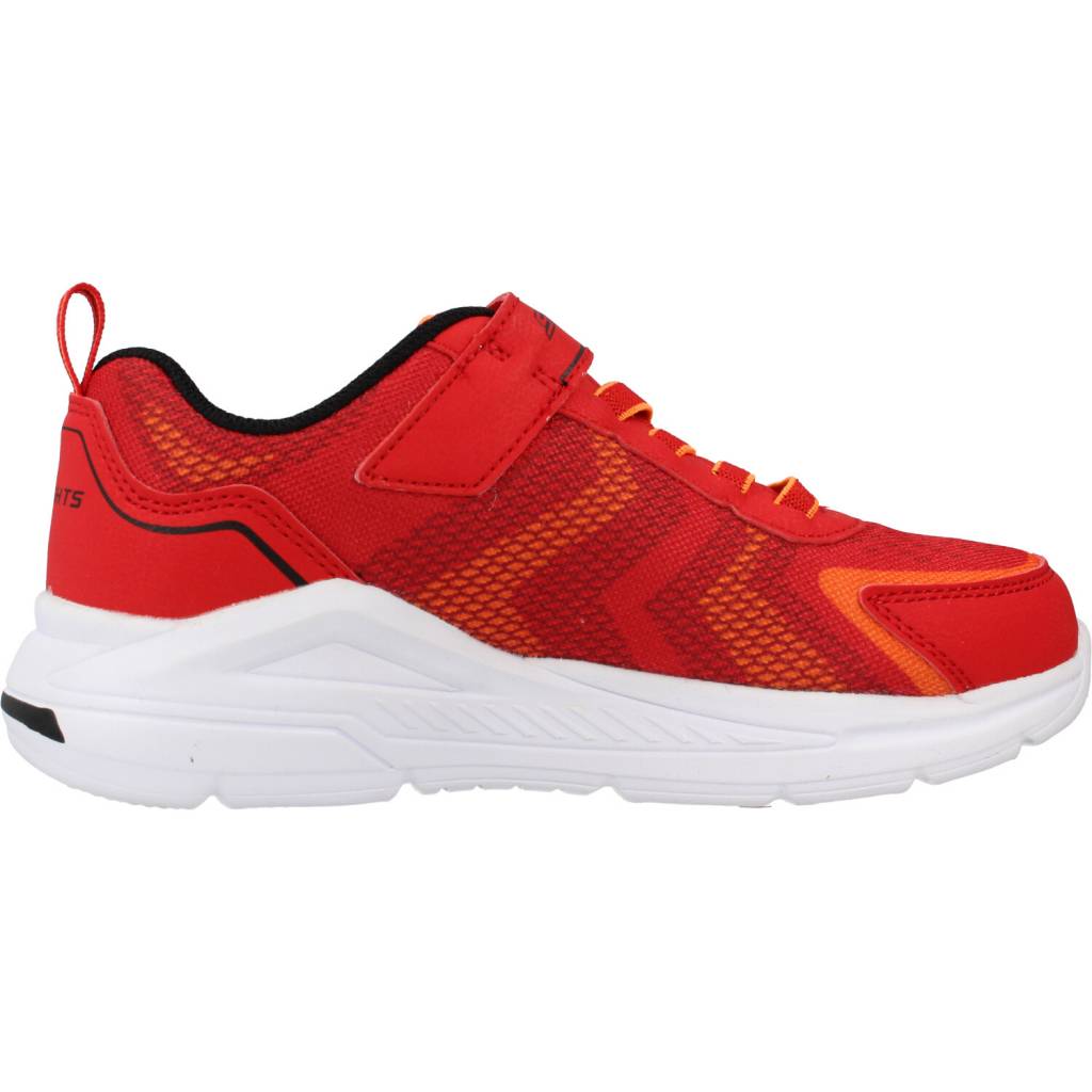 SKECHERS TRI-NAMICS en color ROJO (4)