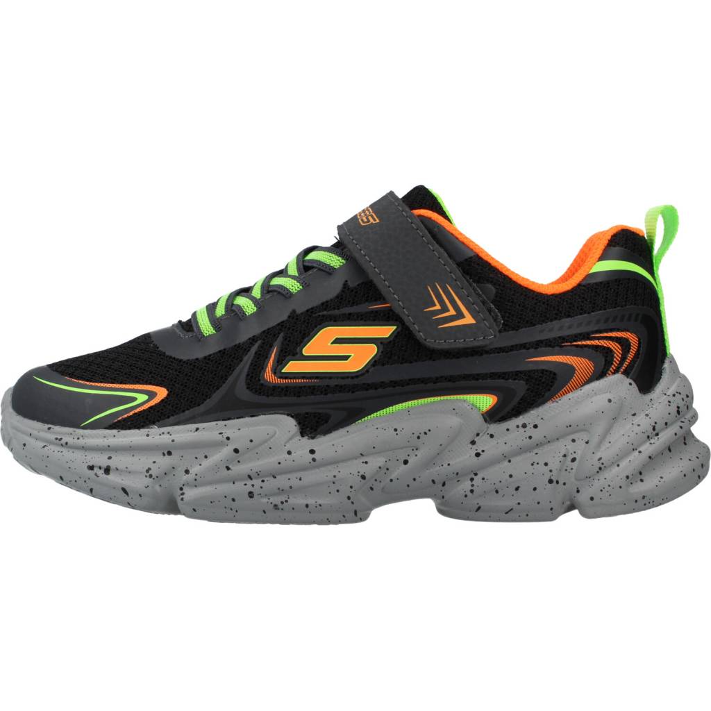 SKECHERS WAVETRONIC en color NEGRO (2)