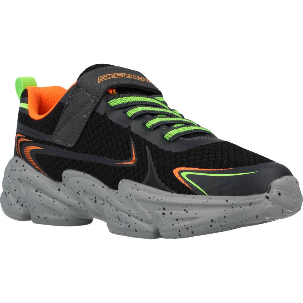 SKECHERS WAVETRONIC en color NEGRO (5)