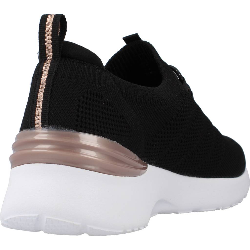 SKECHERS DYNAMIGHT en color NEGRO (3)