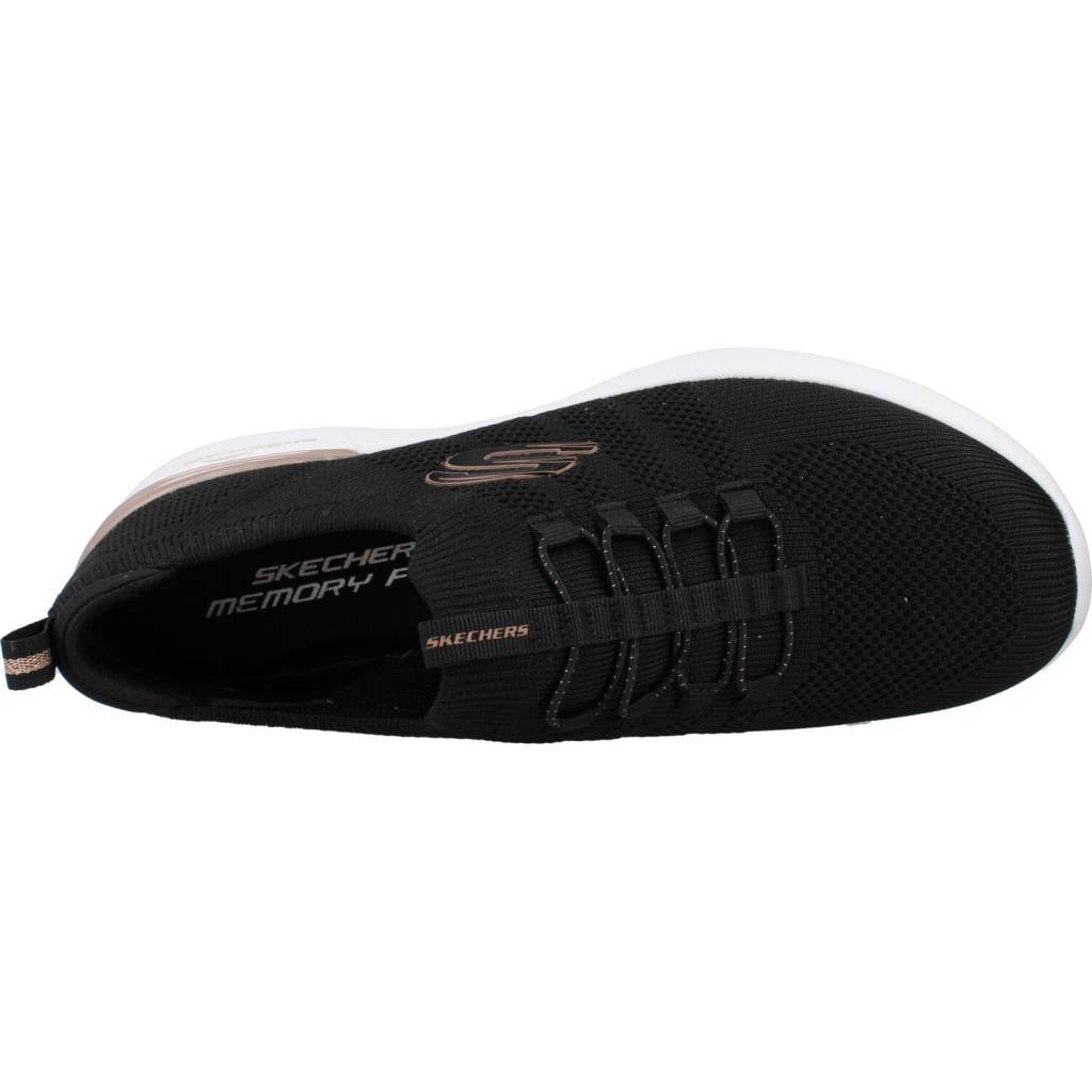 SKECHERS DYNAMIGHT en color NEGRO (7)