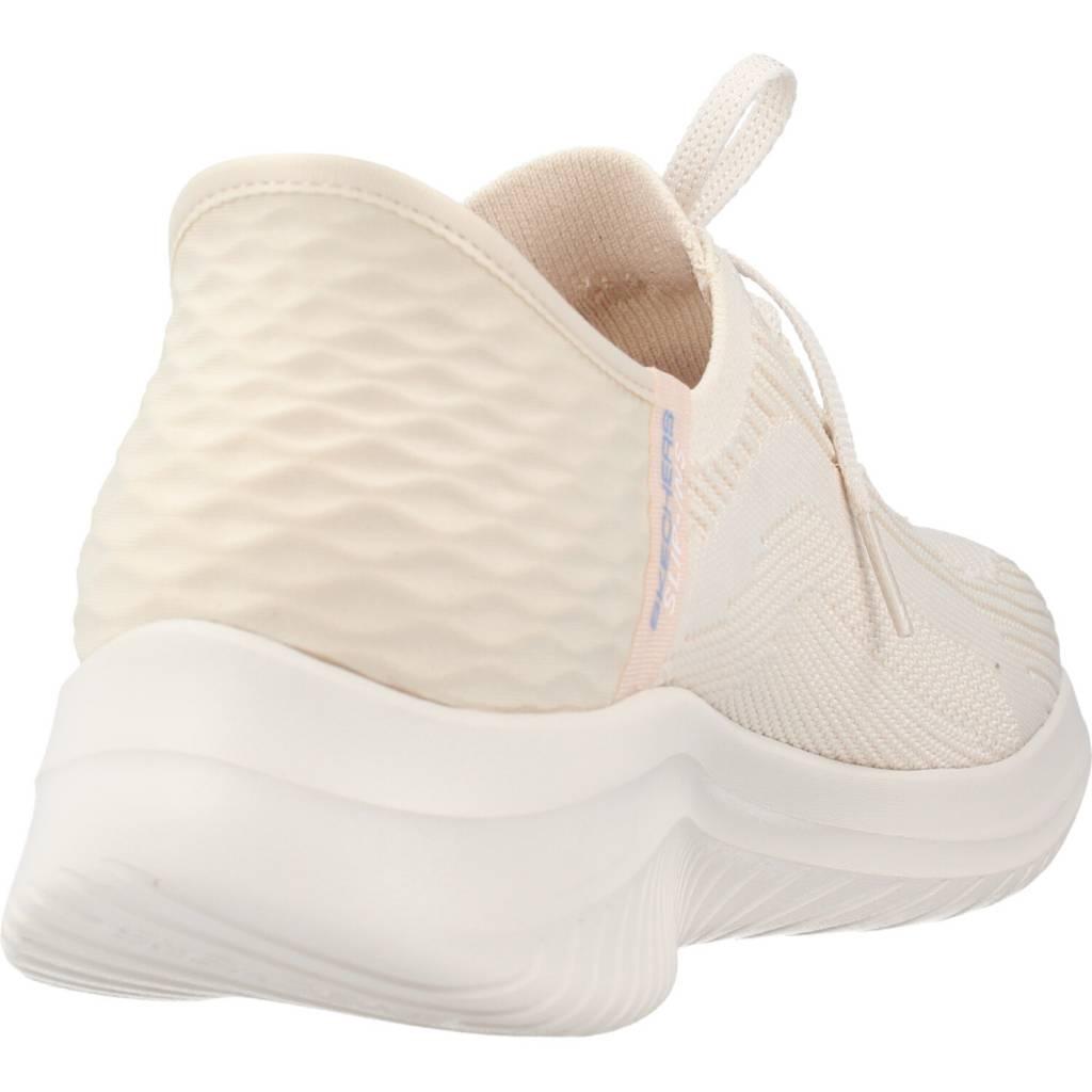 SKECHERS SLIP-INS: ULTRA FLEX . TONAL STRETC en color BEIS (3)