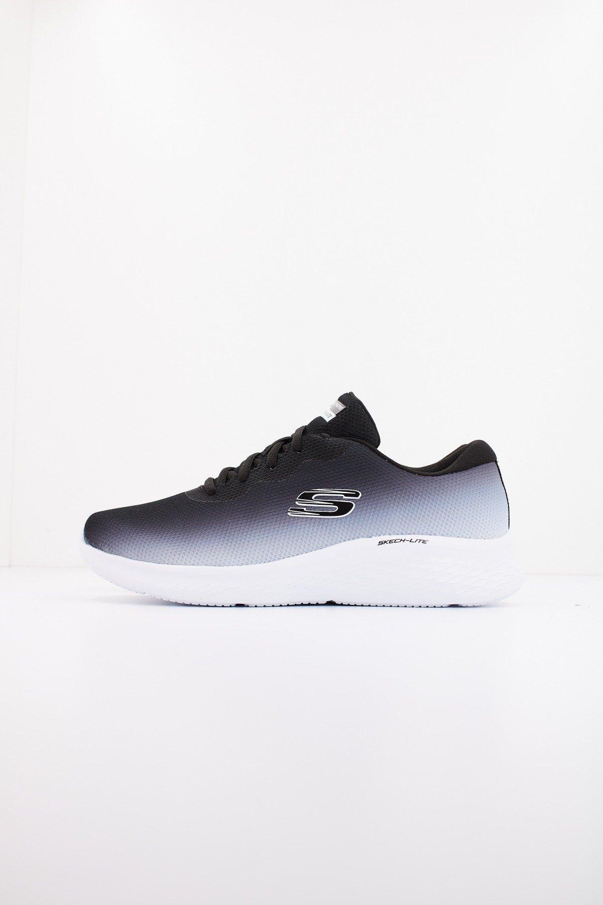 SKECHERS SKECH-LITE PRO en color NEGRO (1)