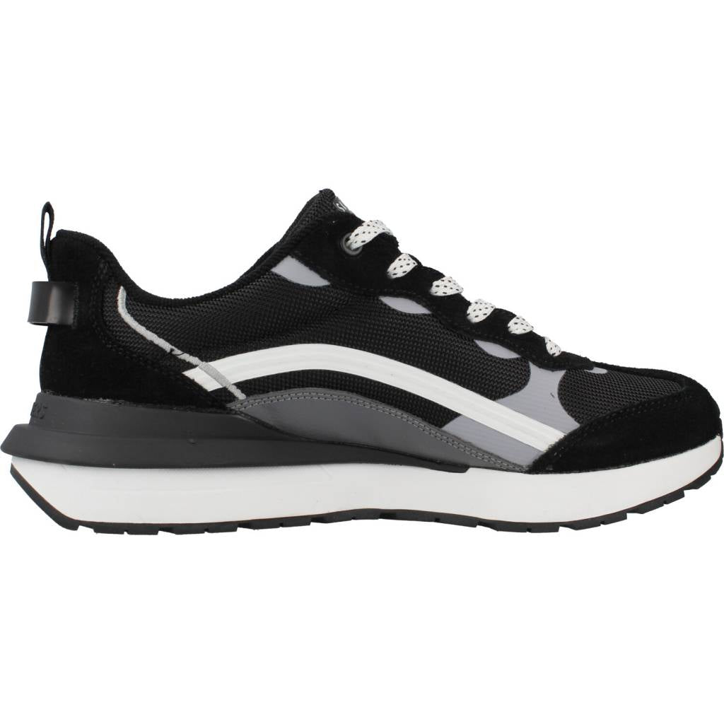 SKECHERS HALOS en color NEGRO (4)