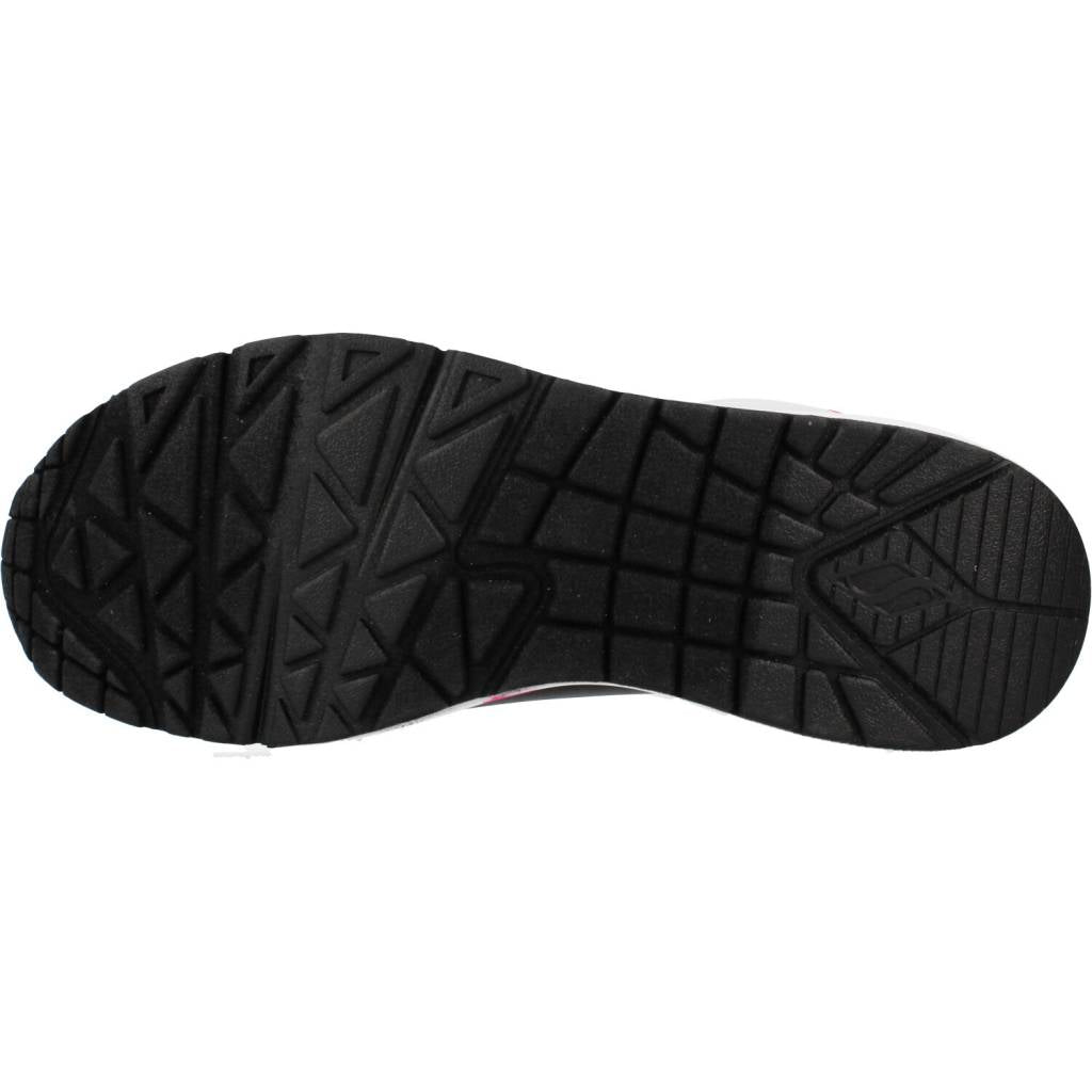 SKECHERS UNO-NEON en color NEGRO (6)
