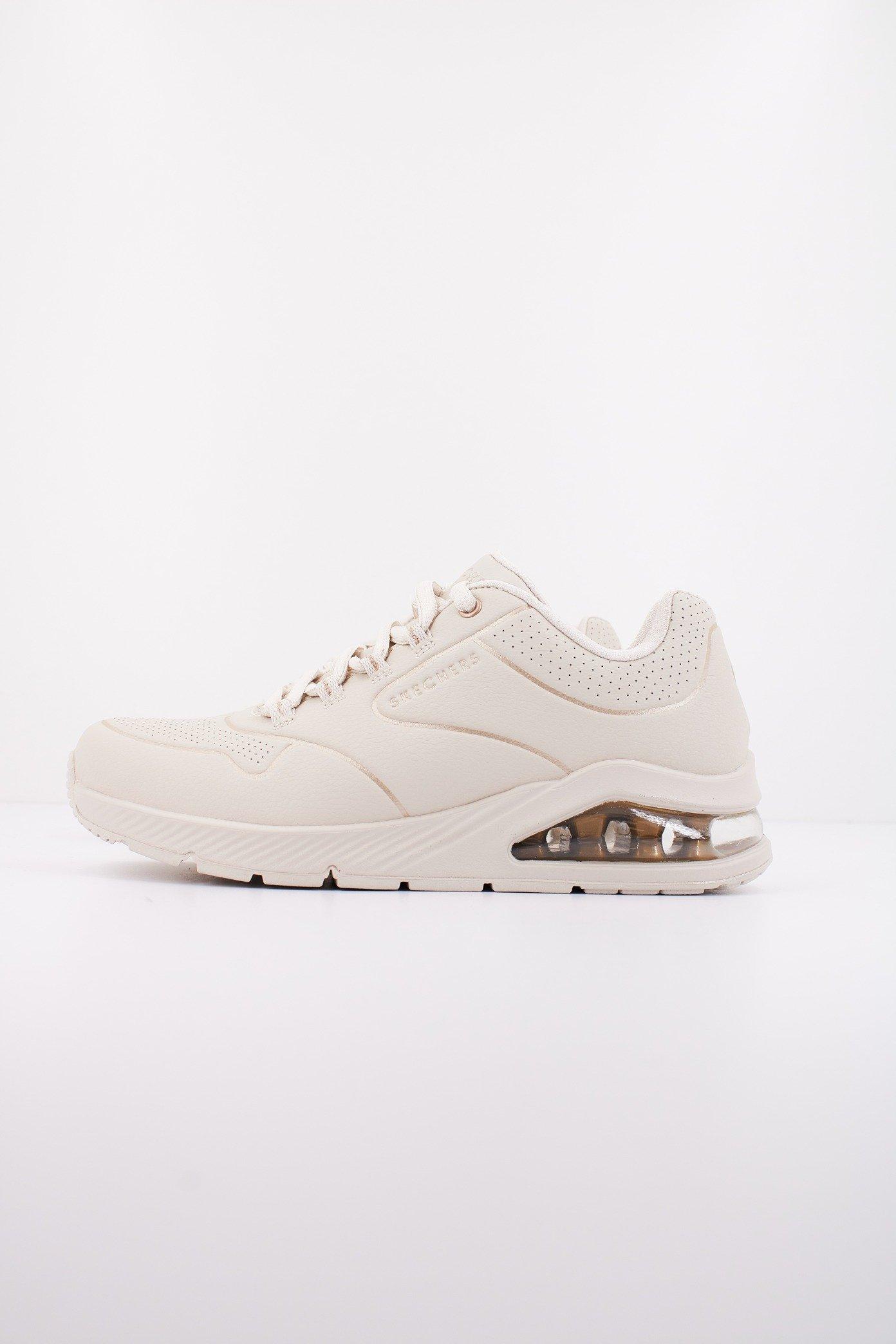 SKECHERS UNO en color BEIS (1)