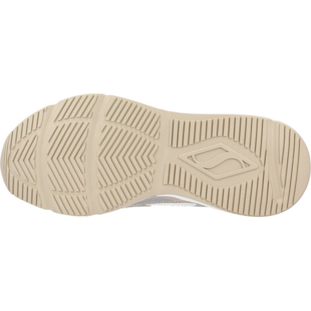 SKECHERS TRES-AIR en color NARANJA (6)