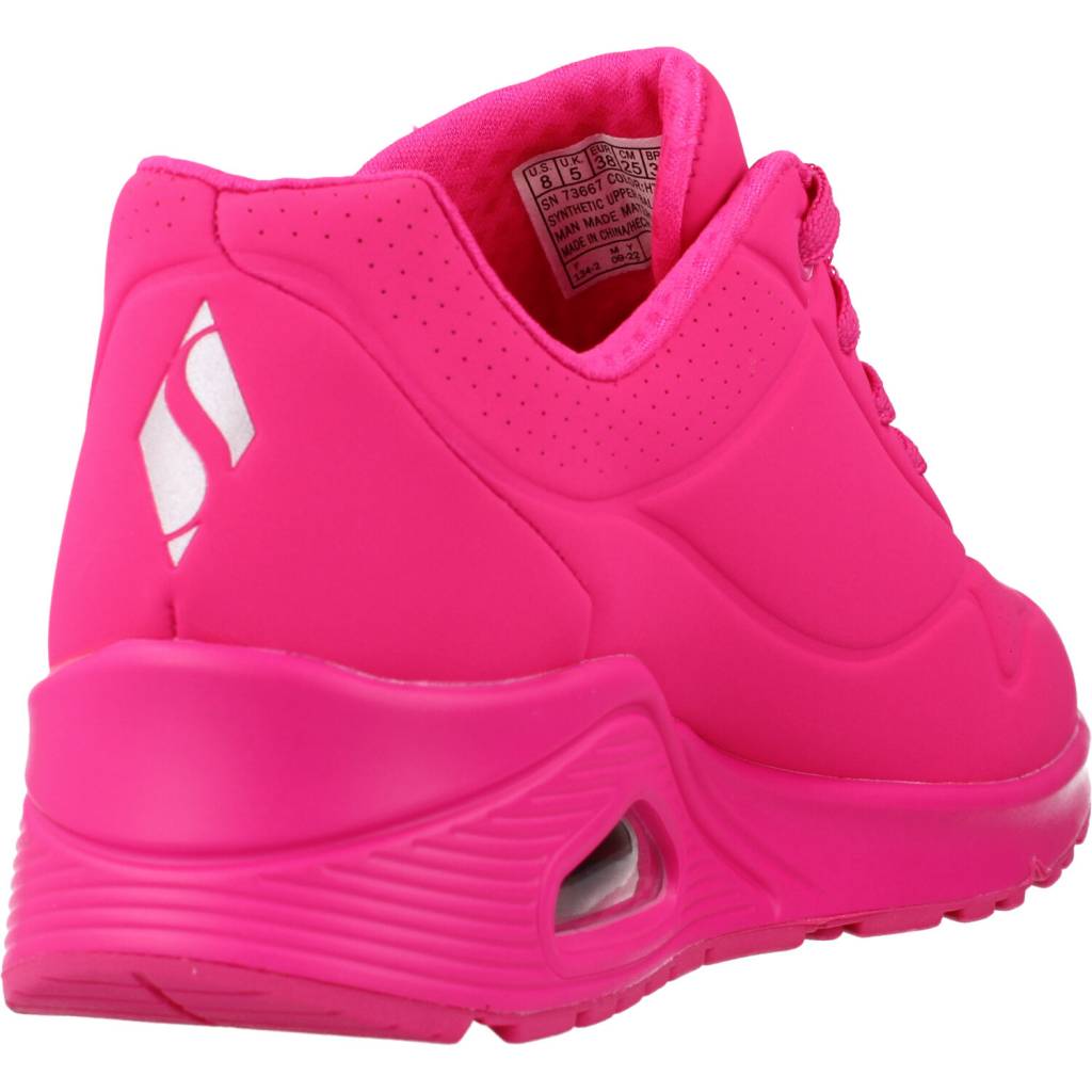 SKECHERS UNO en color ROSA (3)