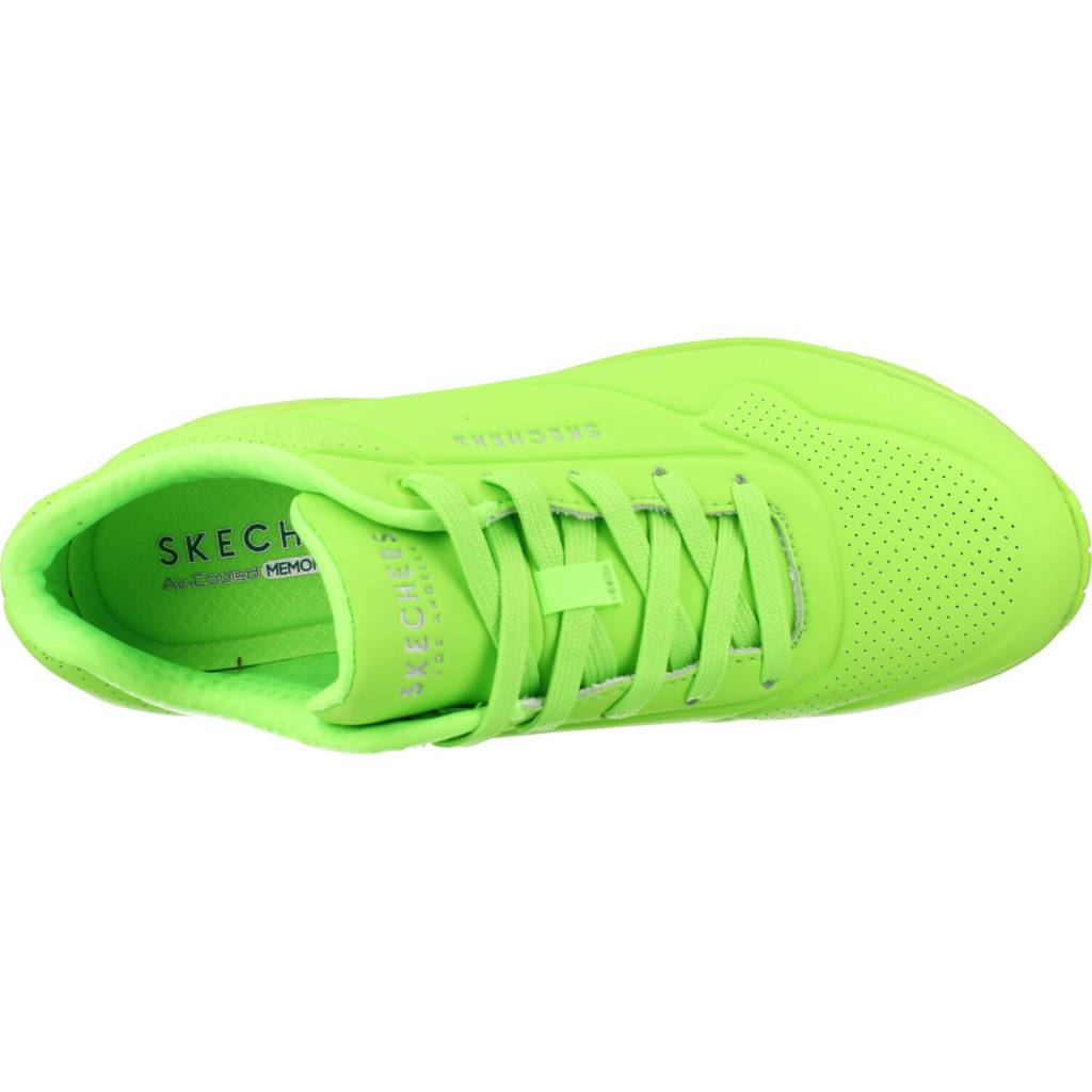 SKECHERS UNO en color VERDE (7)