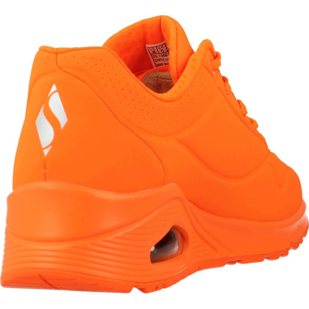 SKECHERS UNO en color NARANJA (3)