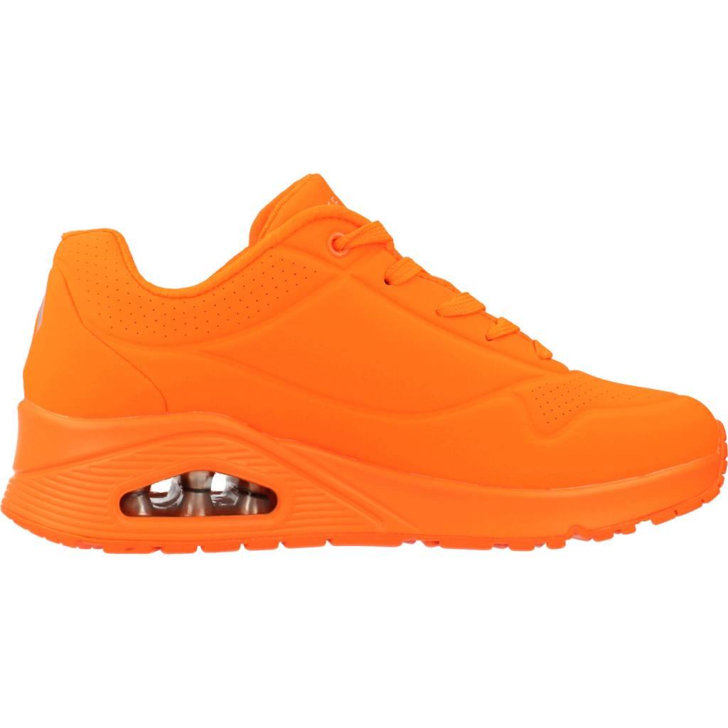 SKECHERS UNO en color NARANJA (4)