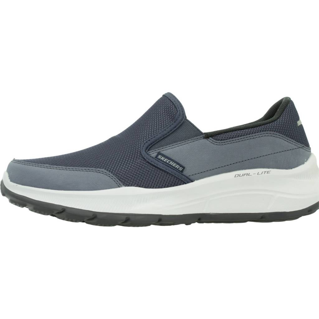 SKECHERS EQUALIZER . en color AZUL (2)