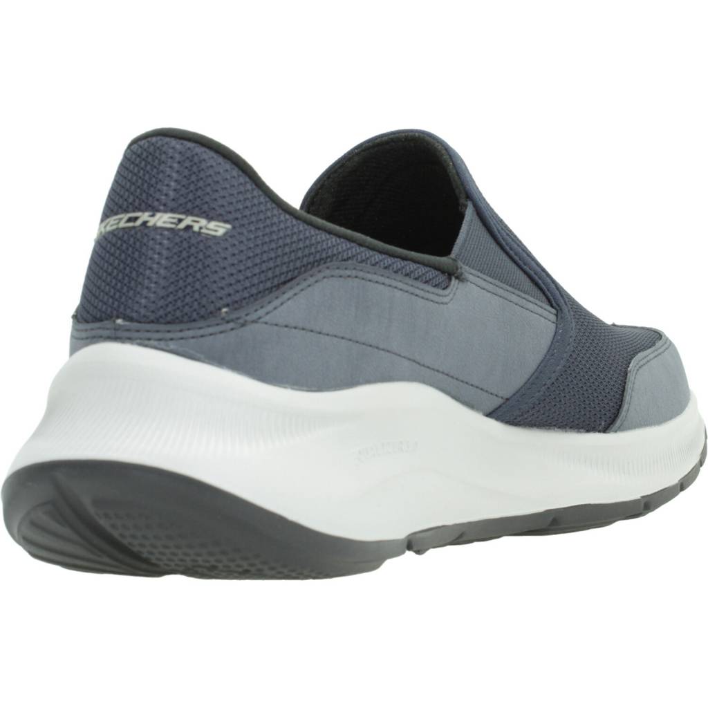 SKECHERS EQUALIZER . en color AZUL (3)