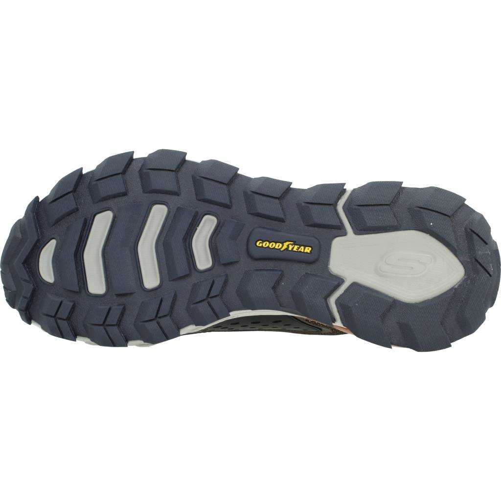 SKECHERS MAX PROTECT en color AZUL (6)