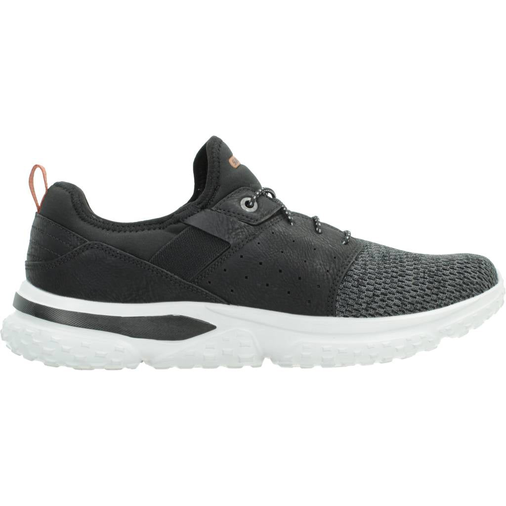 SKECHERS SOLVANO en color NEGRO (4)