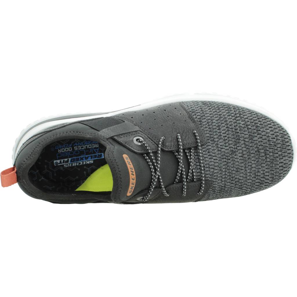 SKECHERS SOLVANO en color NEGRO (7)