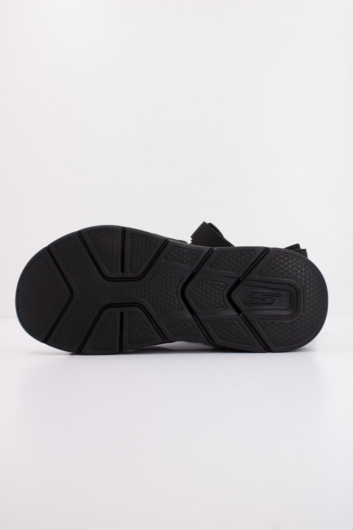 SKECHERS GO CONSISTENT SANDAL en color NEGRO (5)