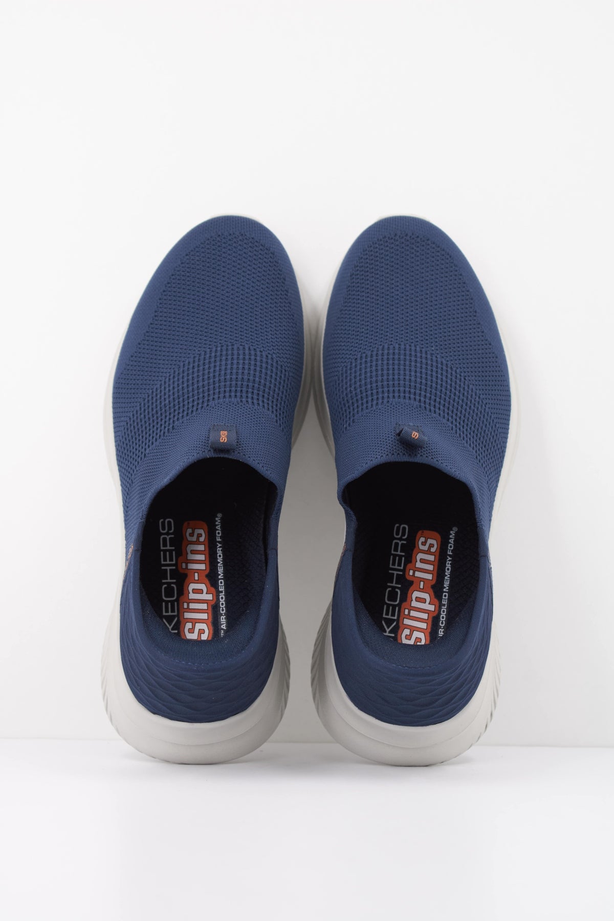 SKECHERS SLIP-INS: ULTRA FL en color AZUL (3)