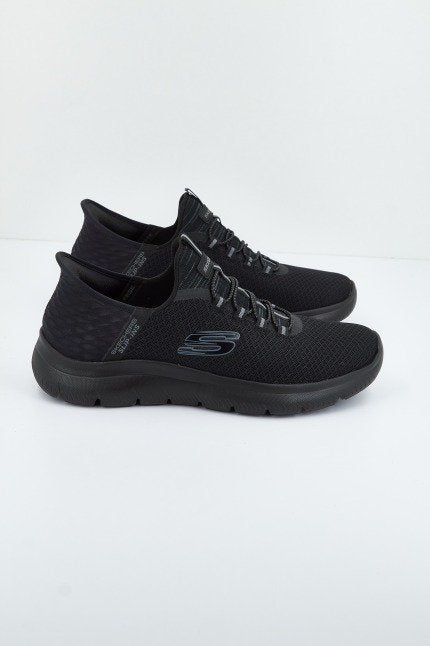 SKECHERS SLIP INS: SUMMITS en color NEGRO (2)
