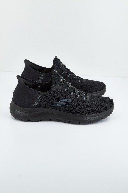 SKECHERS SLIP INS: SUMMITS en color NEGRO (2)