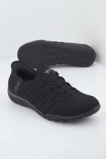 SKECHERS SLIP-INS BREATHE-EASY- ROLL-WITH-ME en color NEGRO (1)