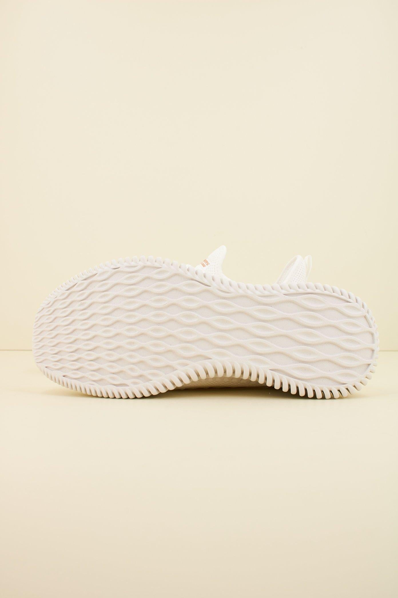SKECHERS BOBS SPORT GEO SLIP-INS en color BLANCO (4)
