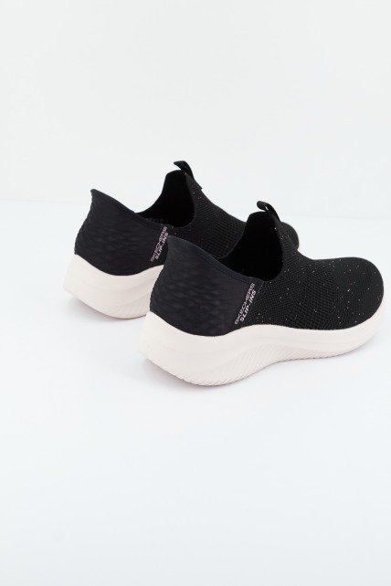 SKECHERS SLIP-INS: ULTRA FLEX . en color NEGRO (3)