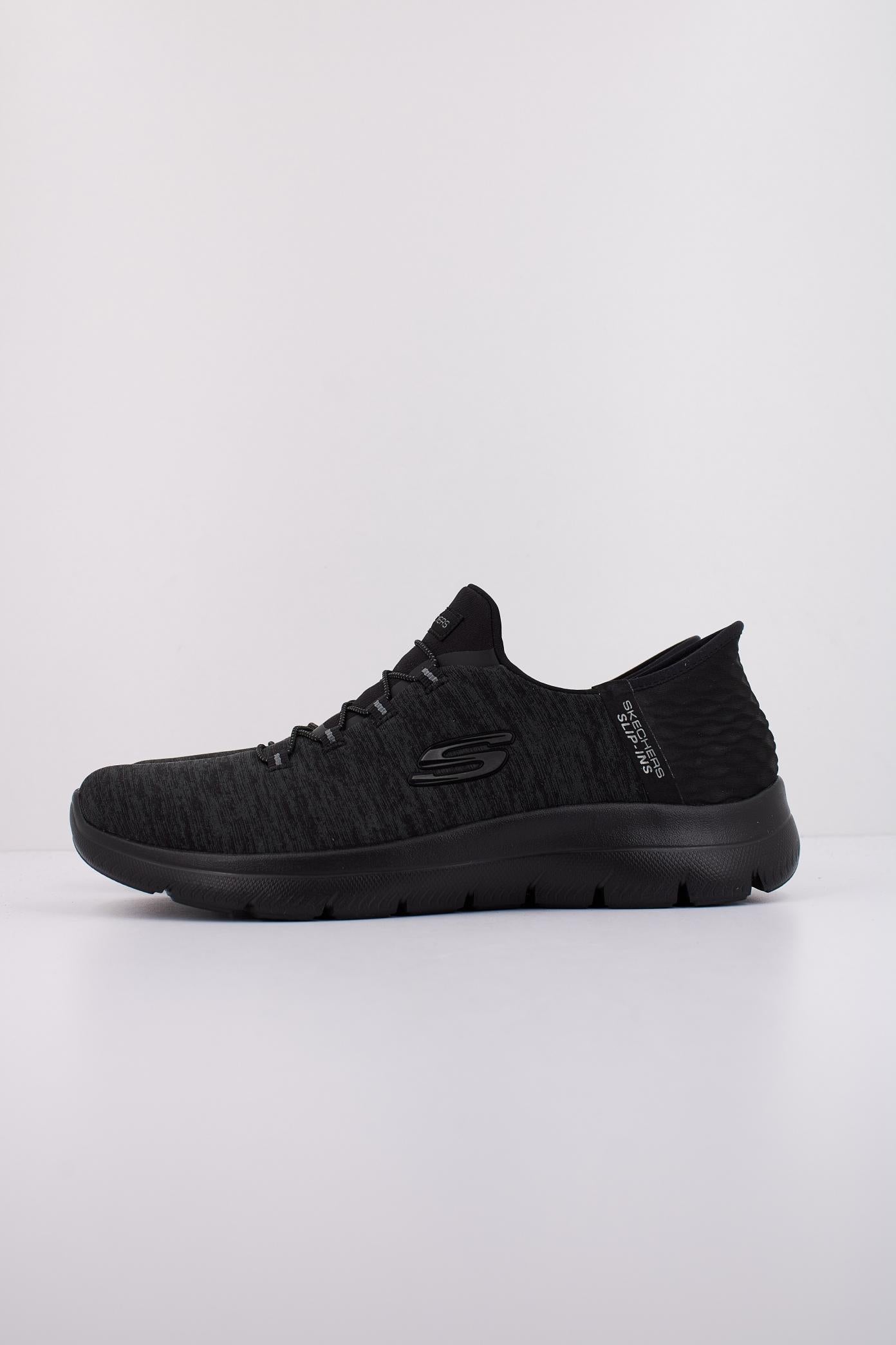 SKECHERS SLIP-INS SUMMITS- DAZZLING HAZE en color NEGRO (1)