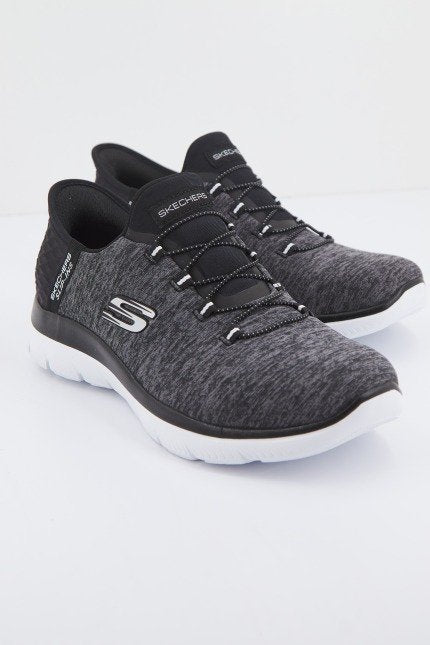 SKECHERS SLIP-INS SUMMITS- DAZZLING HAZE en color NEGRO (1)