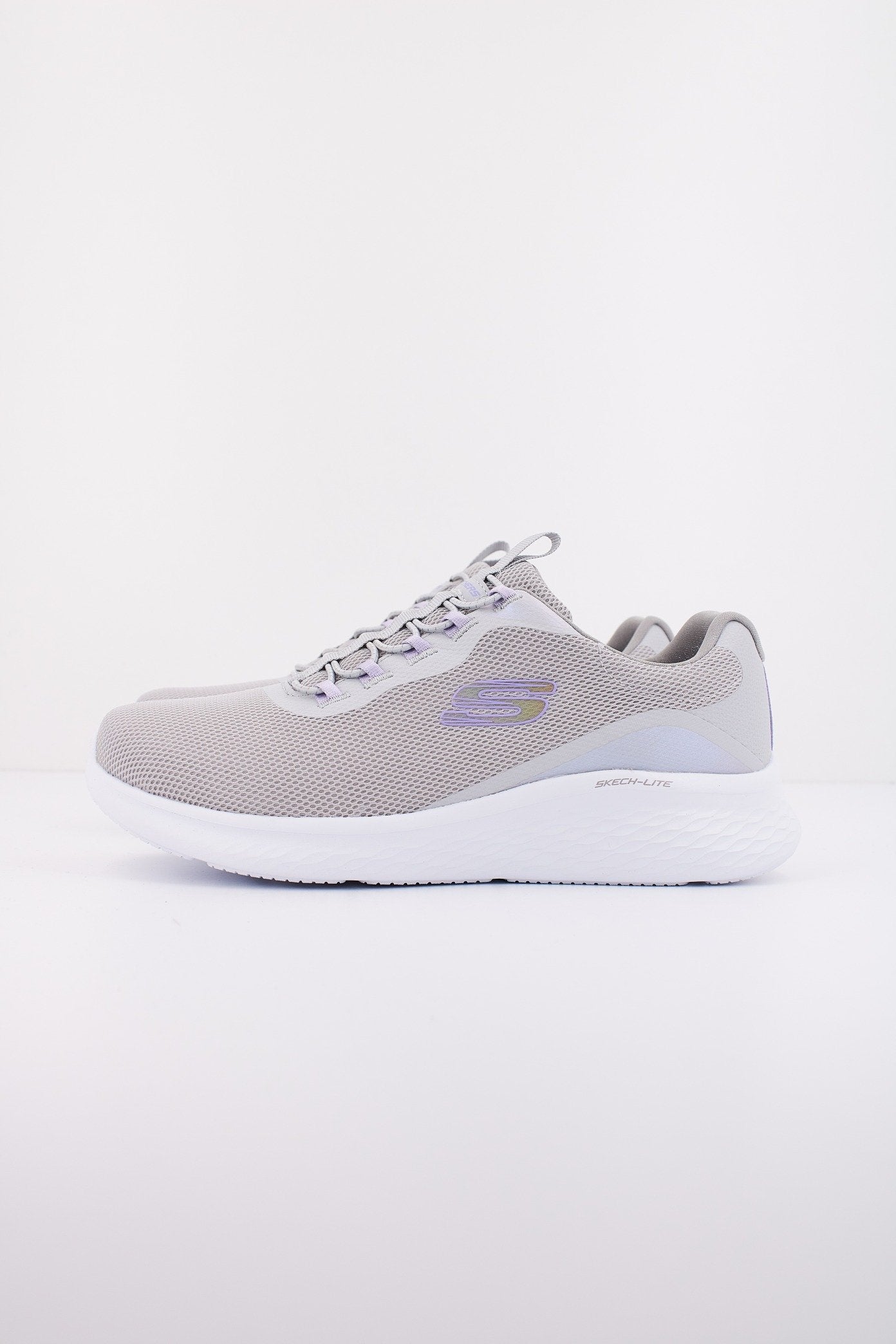 SKECHERS VAPORE FOAM en color GRIS (1)