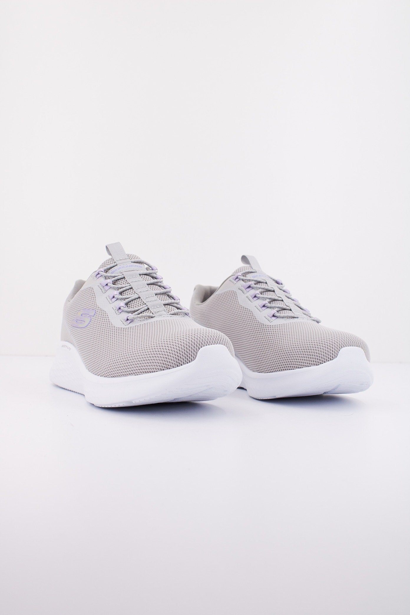SKECHERS VAPORE FOAM en color GRIS (2)