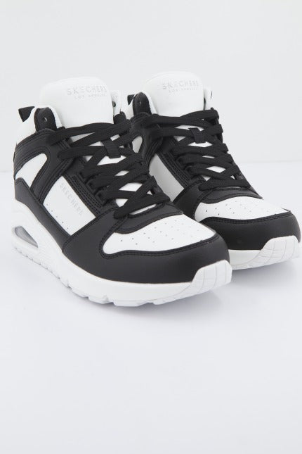 SKECHERS UNO-HIGH REGARDS en color BLANCO (1)