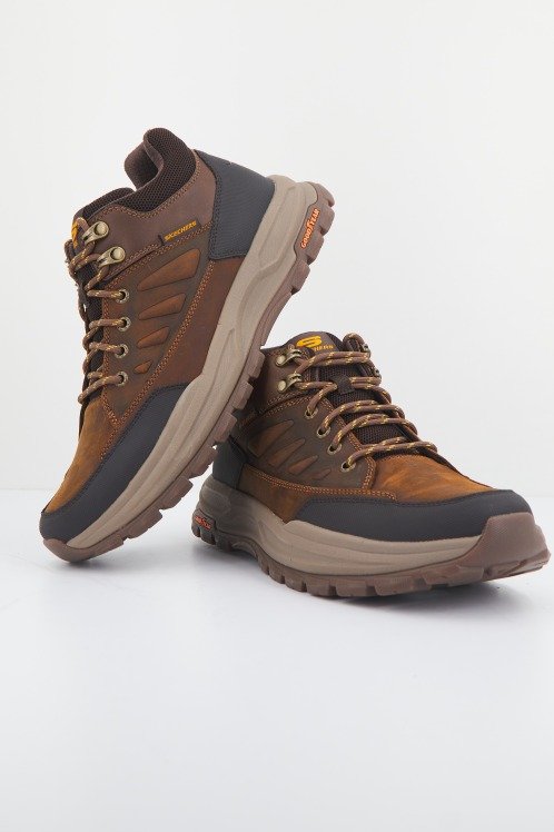 SKECHERS ZELLER en color MARRON (1)