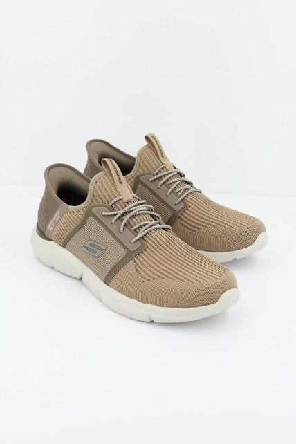 SKECHERS SLIP-INS: INGRAM-BRACKETT en color MARRON (2)