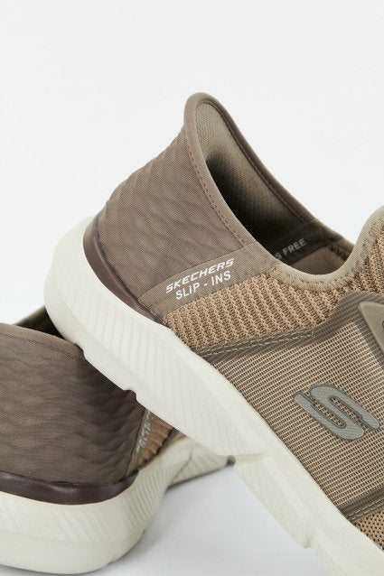 SKECHERS SLIP-INS: INGRAM-BRACKETT en color MARRON (4)