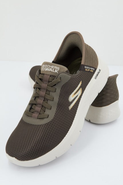 SKECHERS SLIP-INS: GO WALK FLEX-HANDS UP en color MARRON (3)