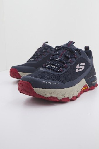 SKECHERS MAX PROTECT-LIBERATED en color AZUL (1)