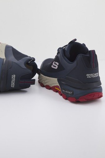 SKECHERS MAX PROTECT-LIBERATED en color AZUL (3)