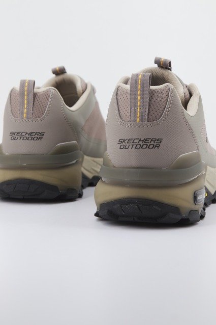 SKECHERS S en color MARRON (3)