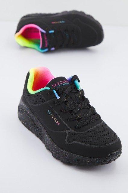 SKECHERS UNO LITE en color NEGRO (1)