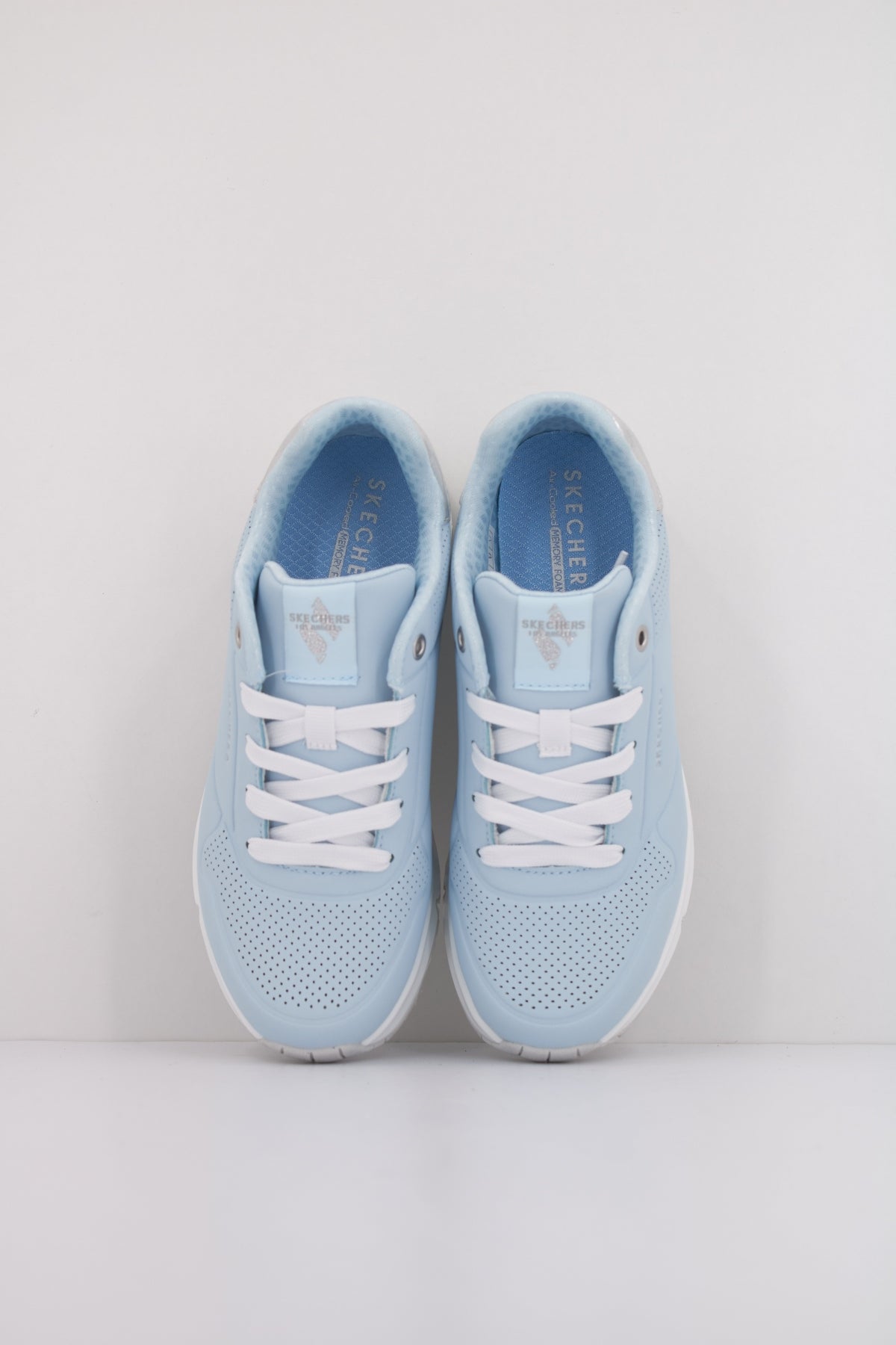 SKECHERS UNO GEN en color AZUL (3)