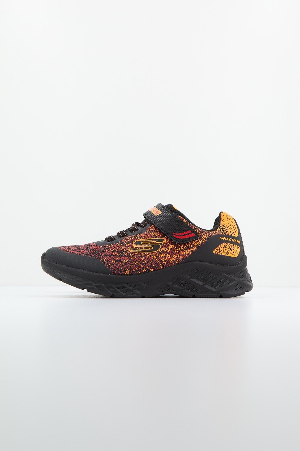 SKECHERS L en color NEGRO (1)