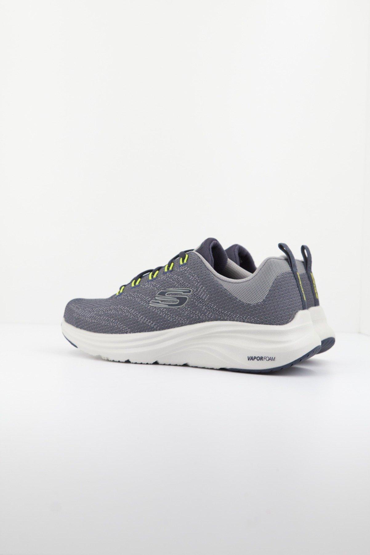 SKECHERS VAPOR FOAM en color GRIS (3)