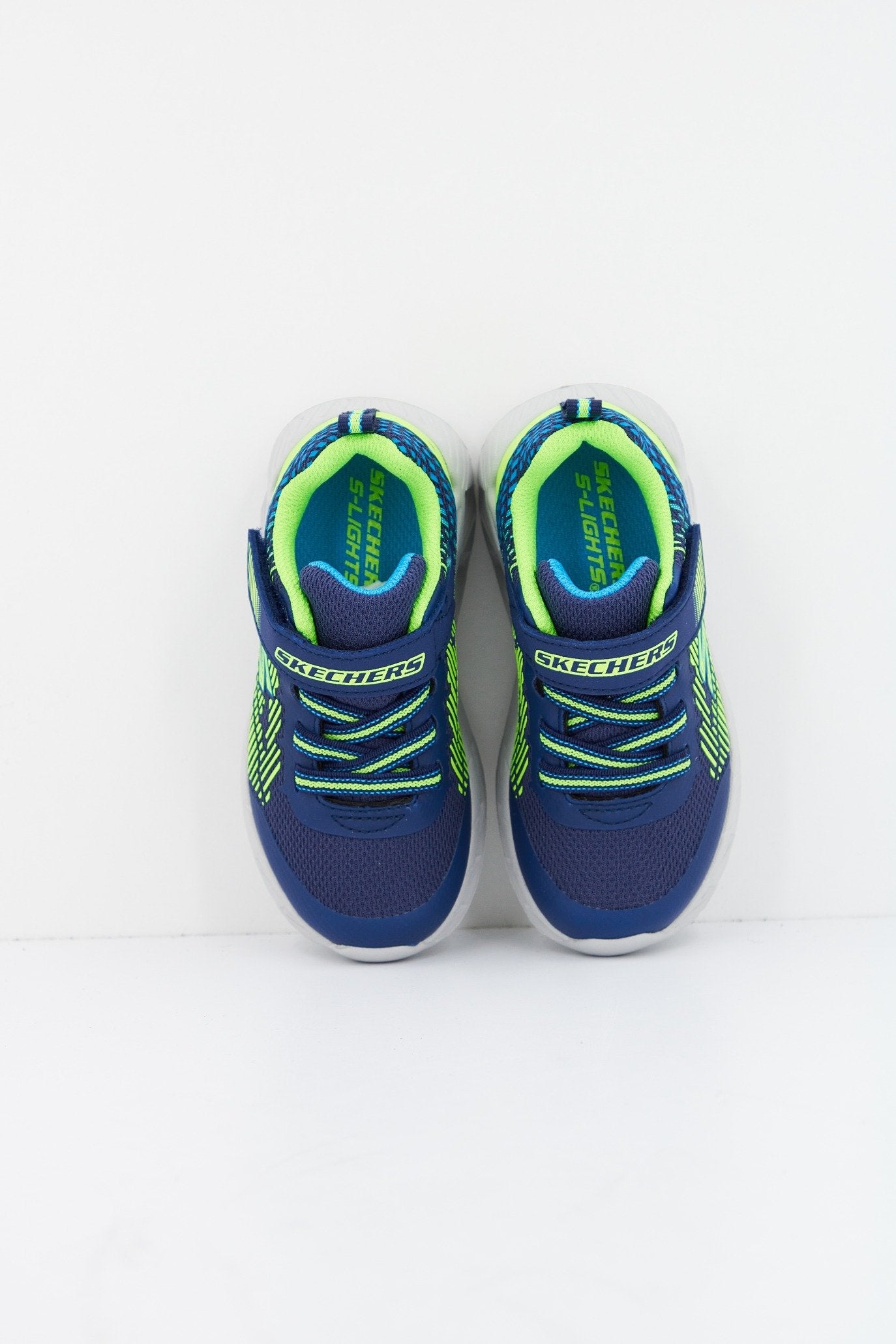 SKECHERS MAGNA-LIGHTS en color AZUL (2)