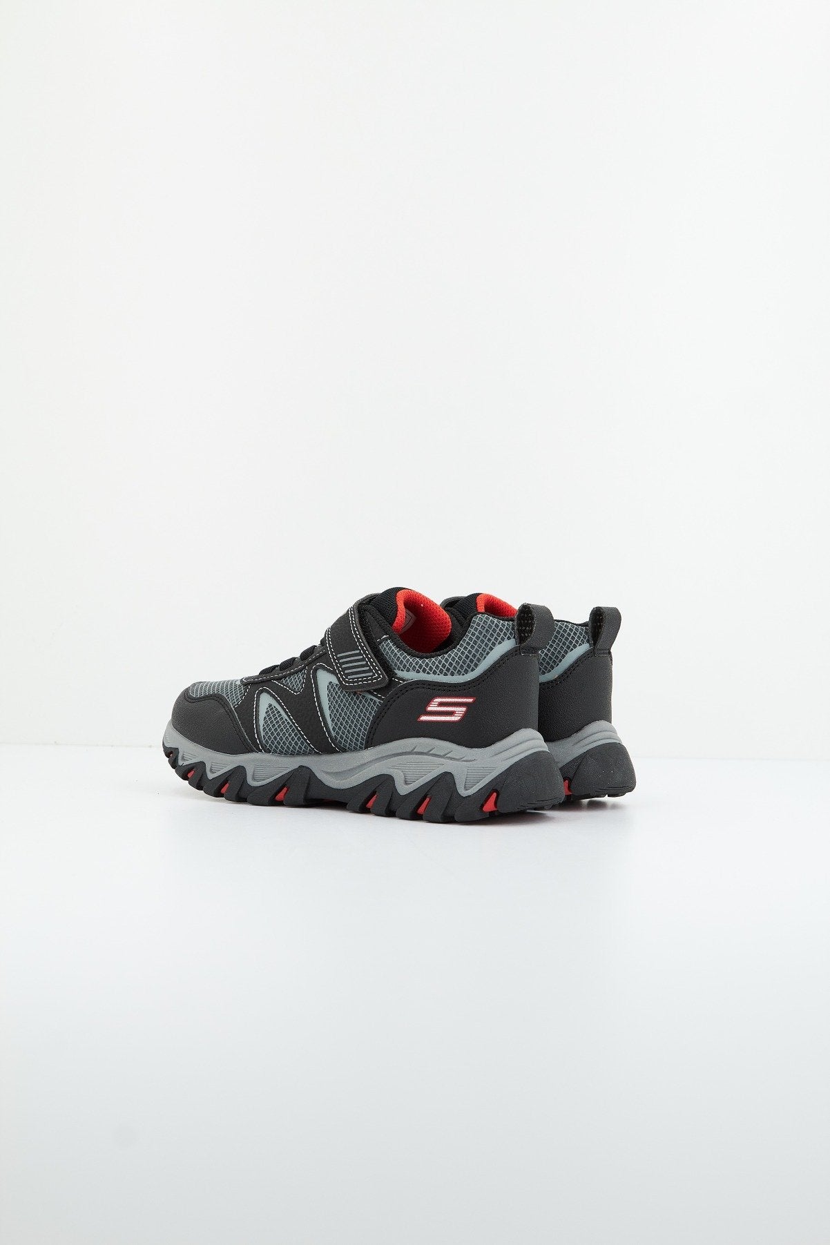 SKECHERS RUGGED RANGER en color NEGRO (3)